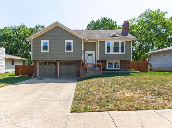 16607 W 124th St, Olathe, KS 66062