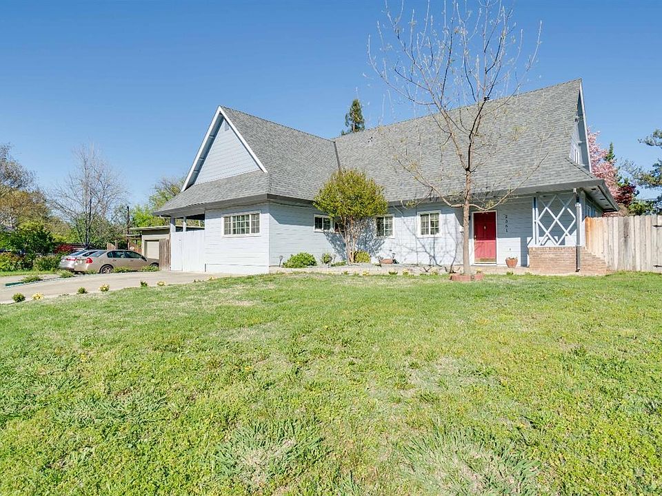 2nd image of 2361 Fiellen Ct