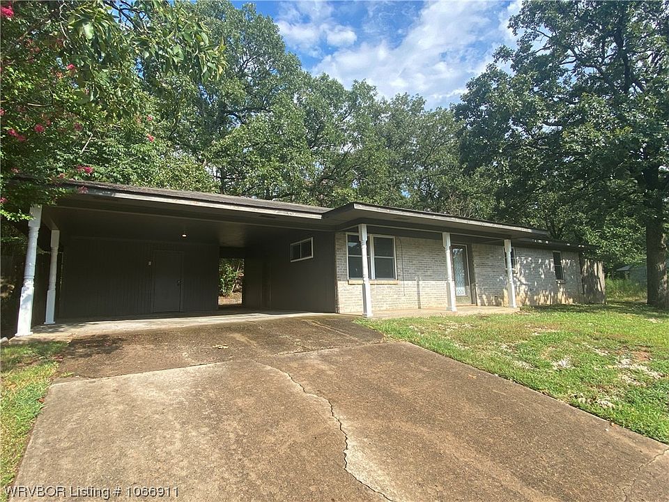 1st image of 1104 N 28th St