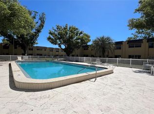 4455 38th Ter N Unit B4, Saint Petersburg, FL 33714