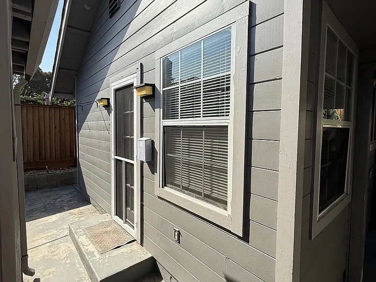 1017 Winton Dr #A — Photo 2
