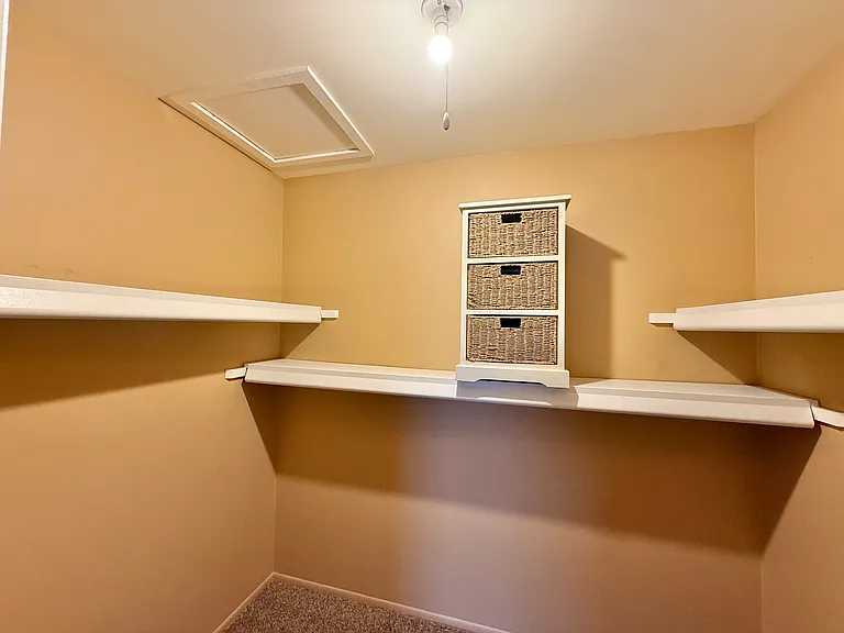 1416 Hobnail Ct — Photo 15