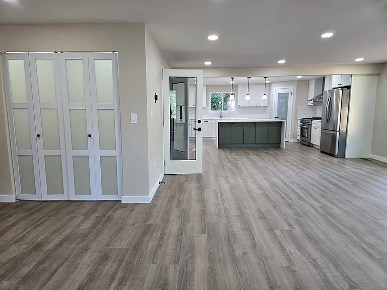 Foyer & Entry
