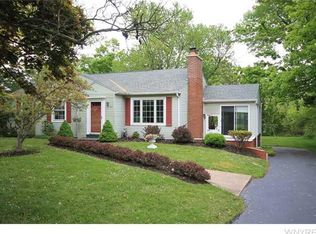 4995 Alexander Dr, Clarence, NY 14031