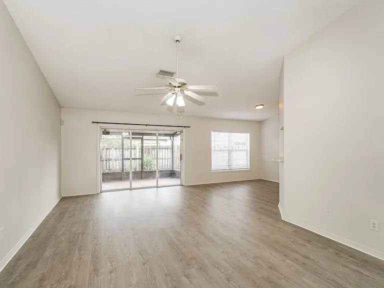 10148 Cedar Dune Dr — Photo 3