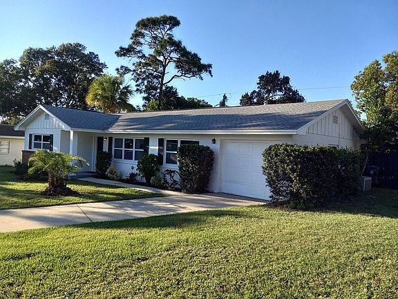 3rd image of 2712 Yorkshire Dr