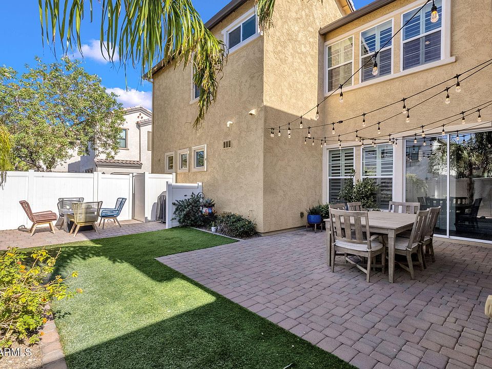 1st image of 2649 S VALLE VERDE --
