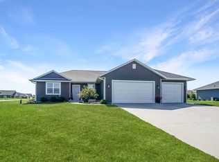 6730 Park Place Dr, Sheboygan, WI 53081