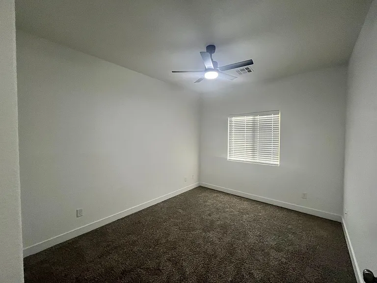 3816 Waynesvill St — Photo 49