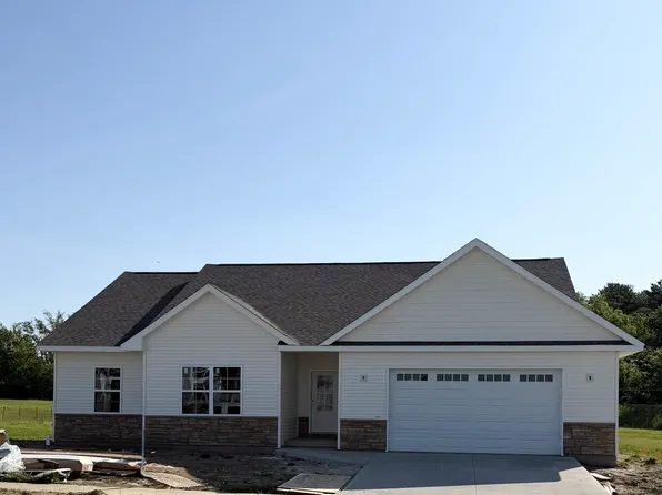 602 N Beacon Hill Cir, Urbana, IL 61802
