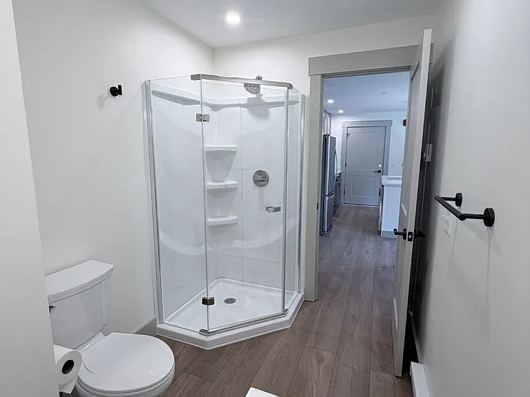 110 Silver St #201 — Photo 8