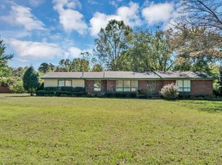 411 N Pawnee Dr, Springfield, TN 37172