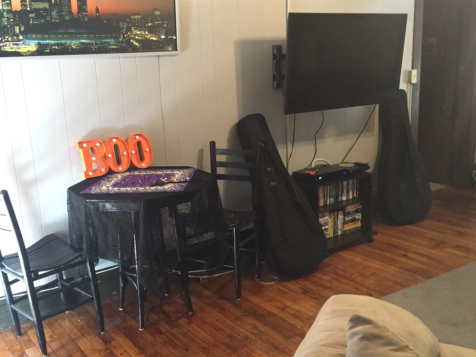 4 bed, $2,400 — Photo 4