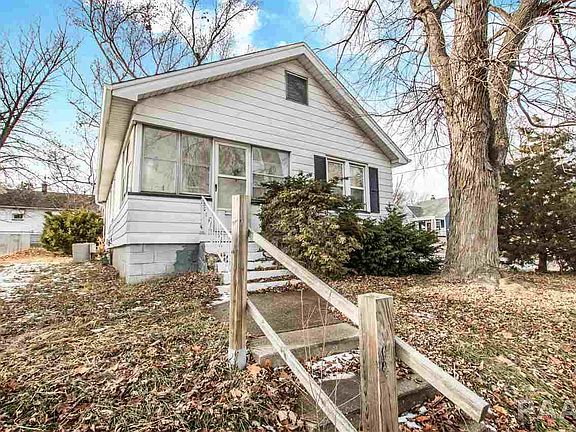 2nd image of 2217 N Linsley Ave