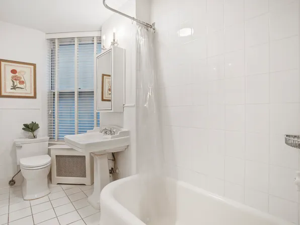 170 East 79th Street MAISONETTE image 13 of 13