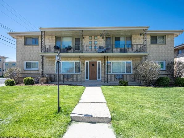 3053 South 83rd STREET, West Allis, WI 53219