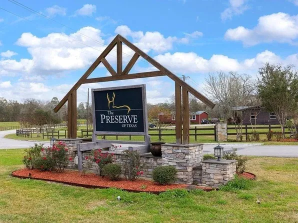 663 Jensen Dr, Cleveland, TX 77327