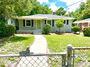 2320 Princess Place Dr, Wilmington, NC 28405