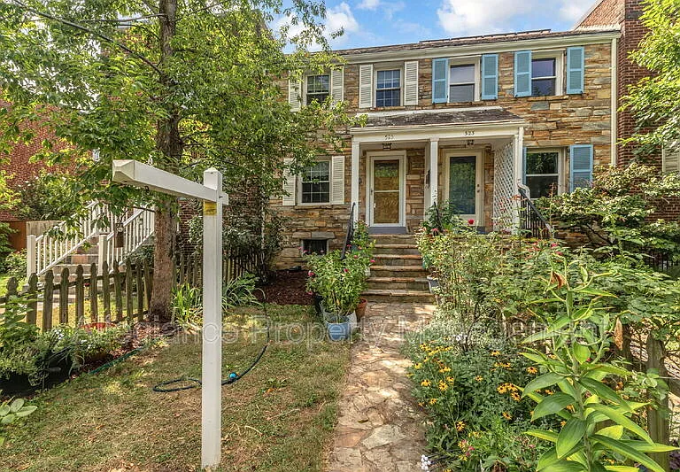 525 E Alexandria Ave — Photo 1
