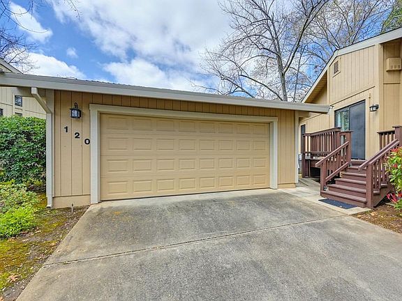 3rd image of 120 Winding Canyon Ln