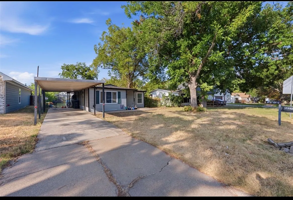 3 bed, 1096 sqft, $1,520 — Photo 3