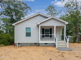 126 NW 16th St, Oak Island, NC 28465