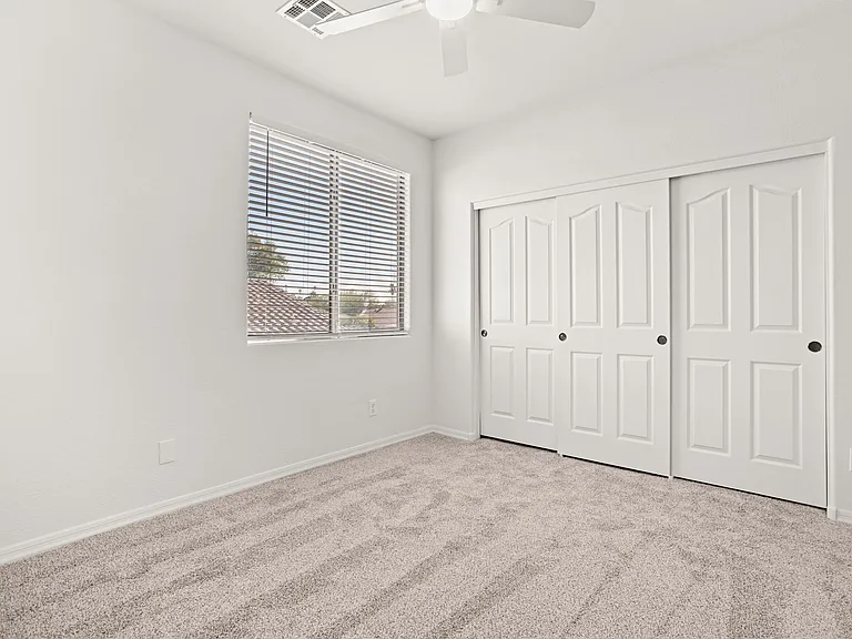1247 E Kenwood St — Photo 20