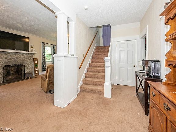 4th image of 1005 S Freedom Ave