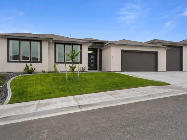 726 Athens Dr, West Richland, WA 99353