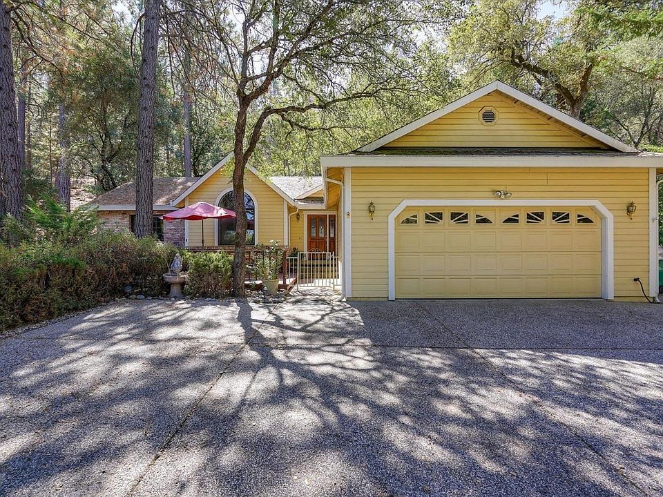 1st image of 20850 Chaparral Cir