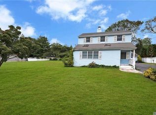 148 Bellevue Rd, Oakdale, NY 11769