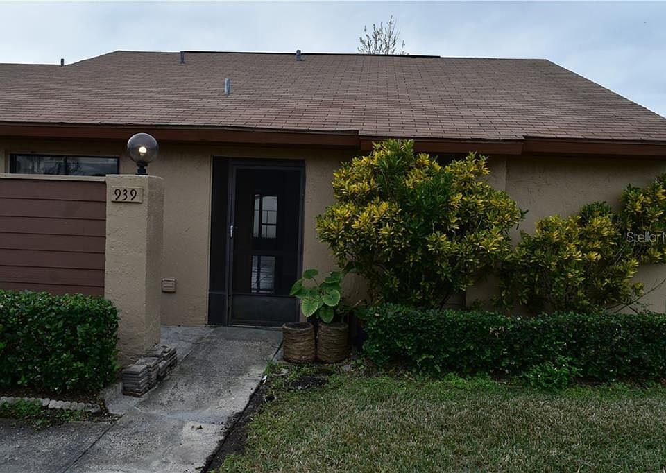 1st image of 939 Park Villa Cir