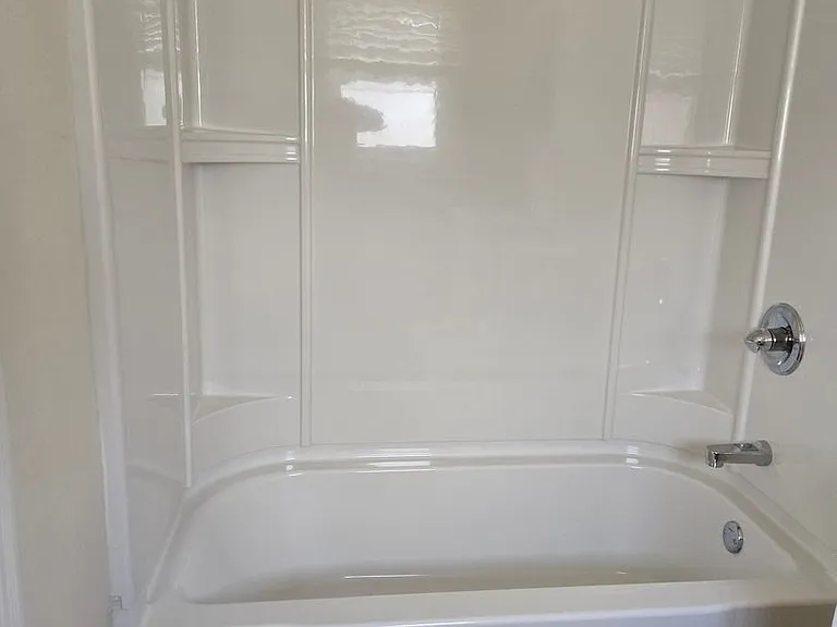 1015 W Benton St — Photo 24