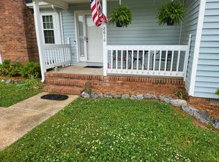 8610 Haw River Rd, Oak Ridge, NC 27310