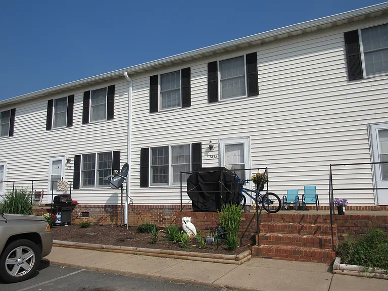 1418 Sunshine Dr — Photo 5