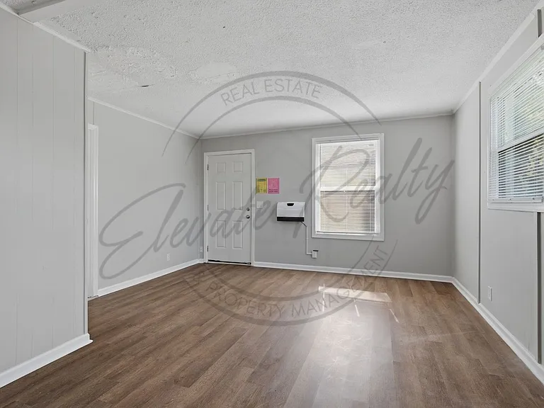 193 Welworth St — Photo 5