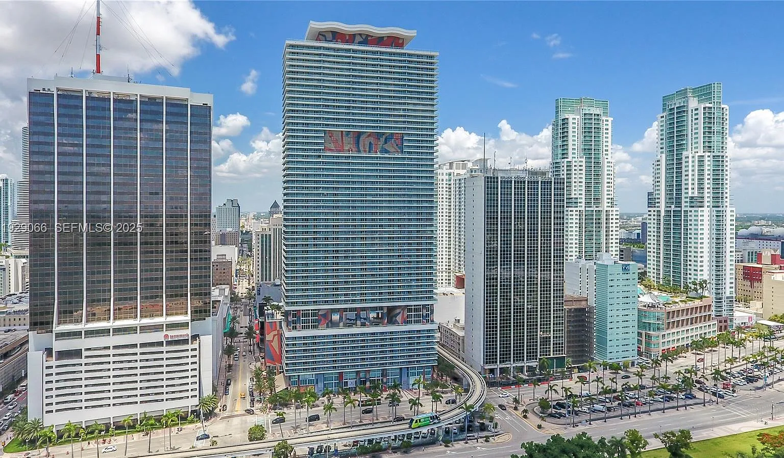 50 Biscayne Condo — Photo 4