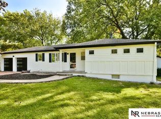 2525 S 88th St, Omaha, NE 68124