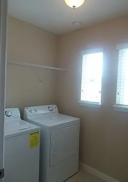 1111 Peterson Pl — Photo 5