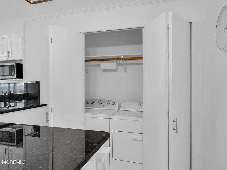 55 Ocean Ave #3L — Photo 21