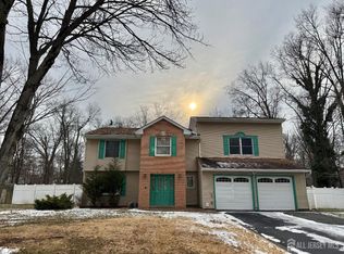 23 Howell Ave, Piscataway, NJ 08854