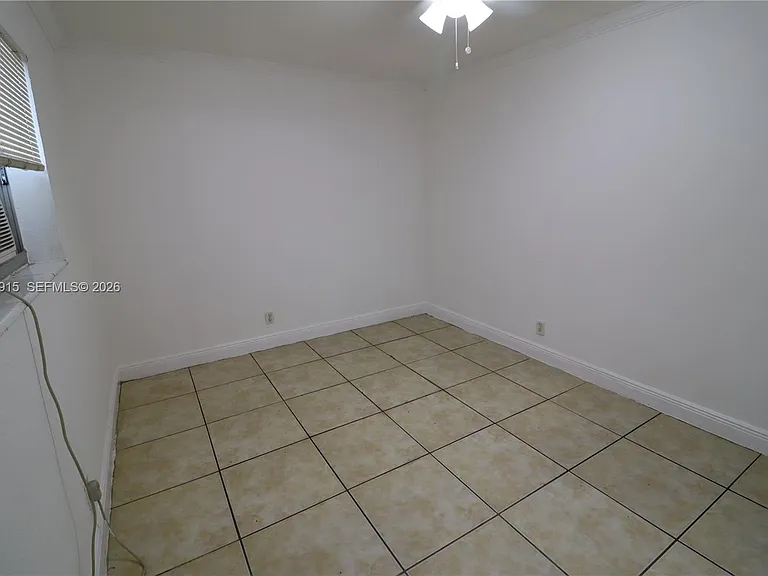1341 NE 5th Ter #3 — Photo 28