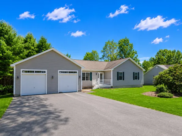 220 Granite Heights, Farmington, ME 04938