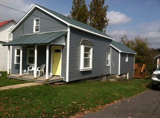 7404 West St, Newport, NY 13416