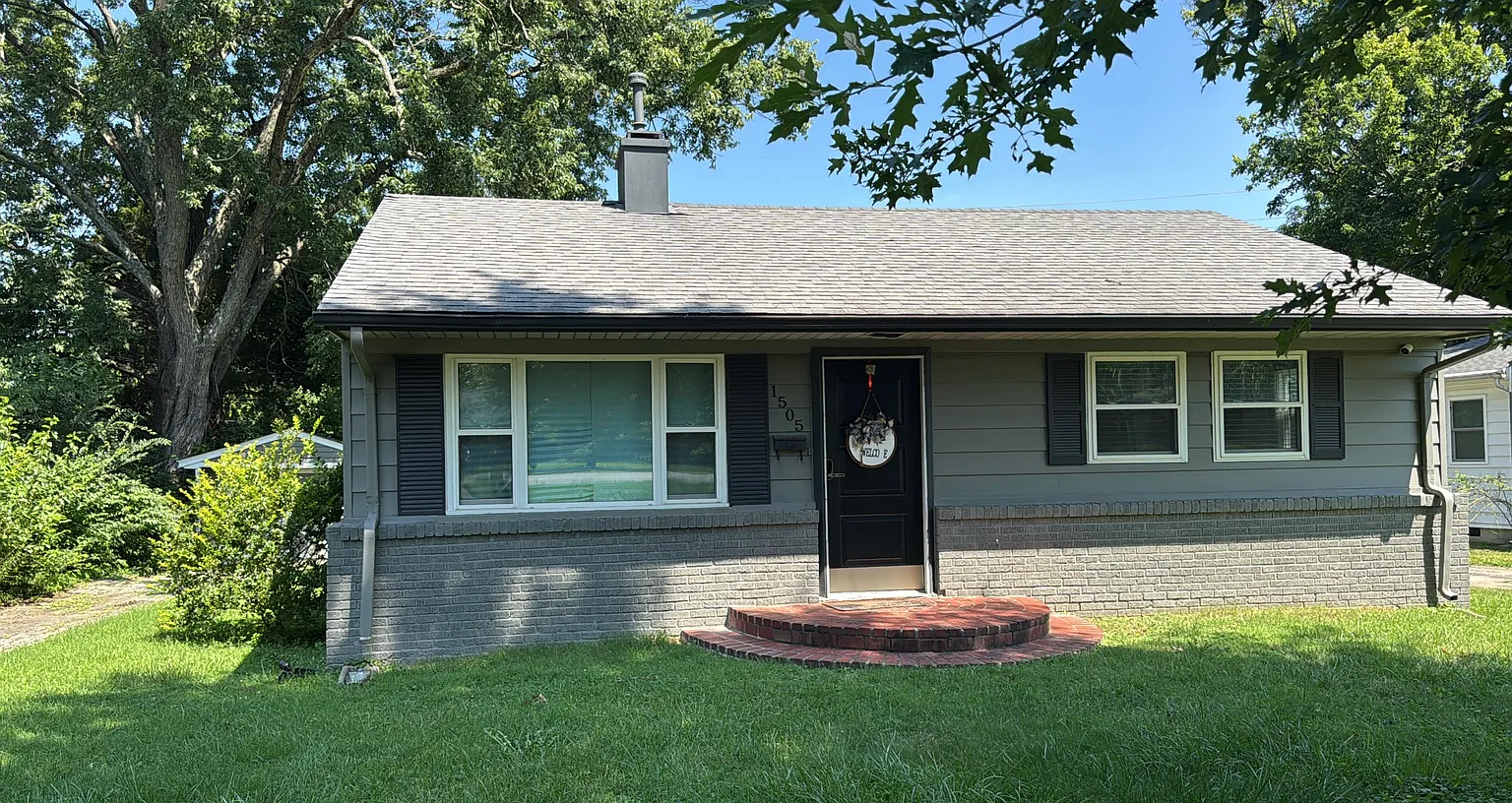 1505 Stonewall Way photo 1