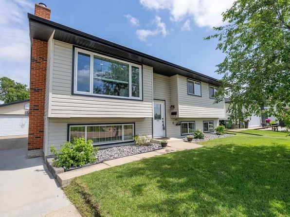 3915 42b Ave, Leduc, AB T9E 4W9