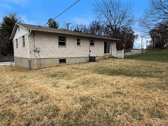 3rd image of 4750 Central School Rd