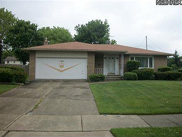1st image of 7895 Royalview Dr