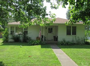 305 N Clark St, Winfield, IA 52659