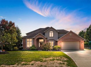 201 Fairmeadow Cir, Houston, PA 15342